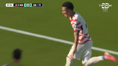 Ten-Man USA Beat Bosnia to Set Up Belgium Showdown